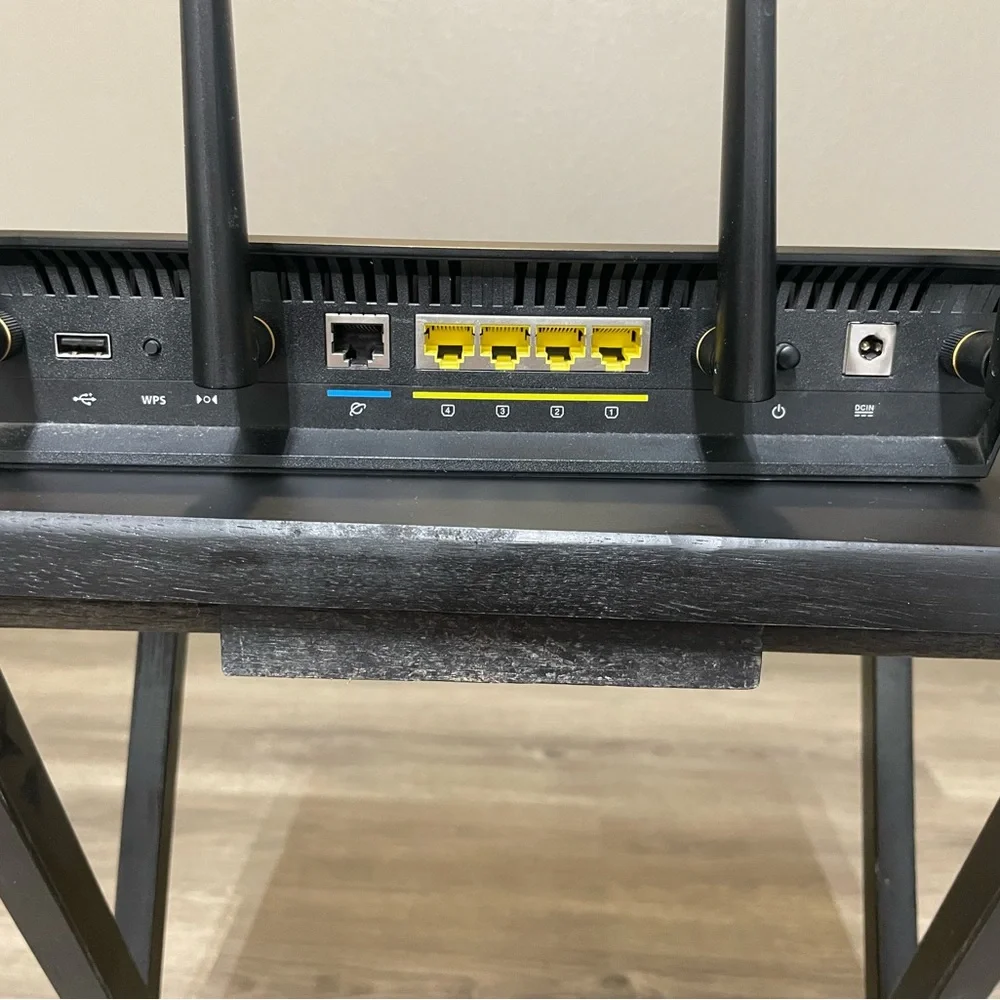 Asus Gaming High Speed Router! In great condition! - Picture 4 of 7